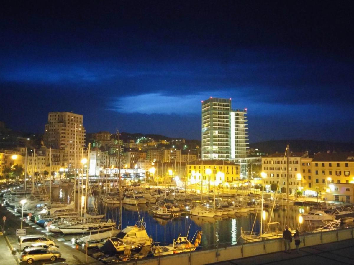Appartamento Indipendente A Due Passi Dal Centro Savona Exteriör bild