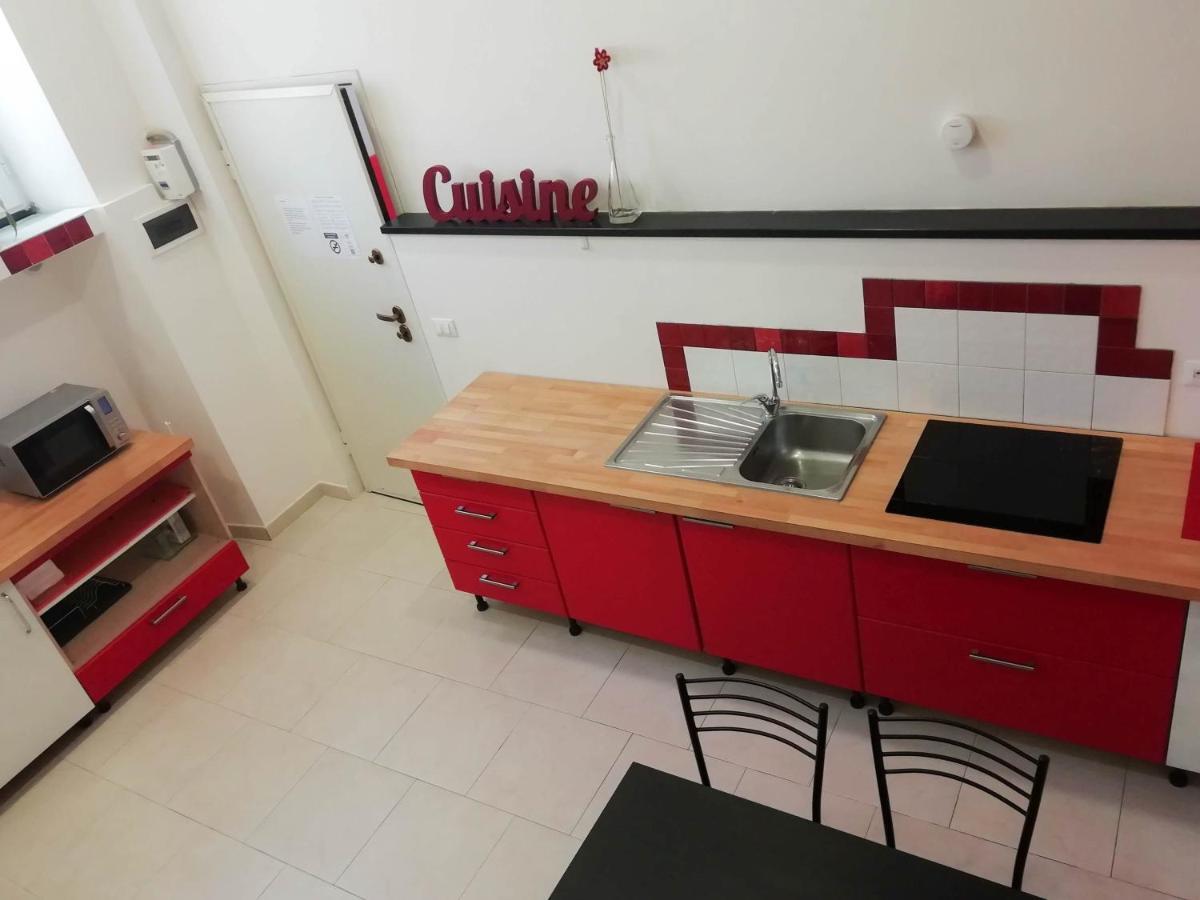 Appartamento Indipendente A Due Passi Dal Centro Savona Exteriör bild